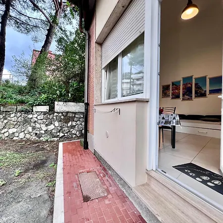 8 Lofts - - 2 아파트