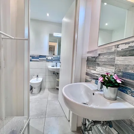 8 Lofts - - 2 Appartement *