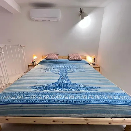 8 Lofts - - 2 * La Spezia