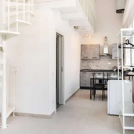 8 Lofts - - 2 Appartement