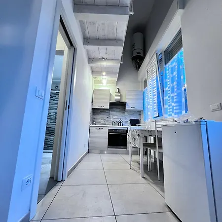 8 Lofts - - 2 * La Spezia