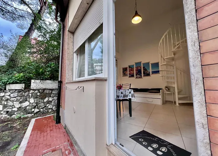 8 Lofts - - 2 Apartment *