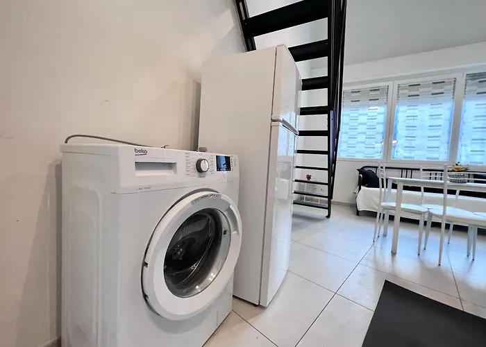 8 Lofts - - 2 La Spezia