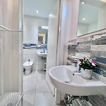 8 Lofts - - 2 Apartamento *