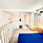 Apartamento 8 Lofts - - 2