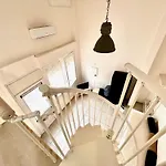8 Lofts - - 2 Appartement