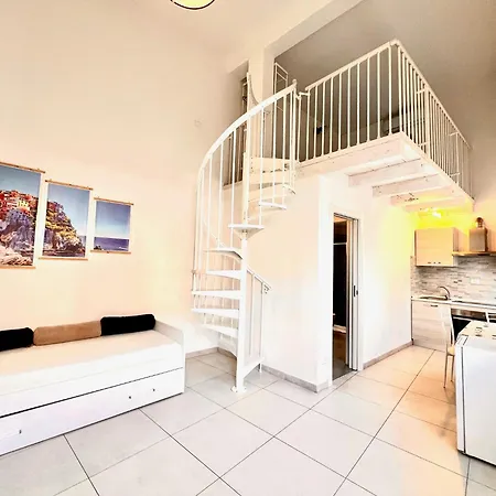 8 Lofts - - 2 La Spezia