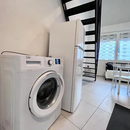 8 Lofts - - 2 La Spezia