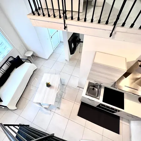Apartment 8 Lofts - - 2 La Spezia