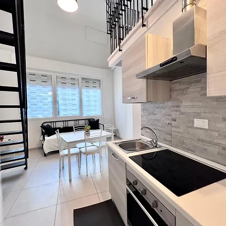 8 Lofts - - 2 * La Spezia