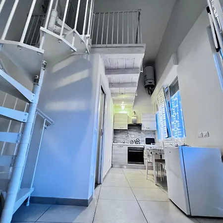 Apartment 8 Lofts - - 2 La Spezia