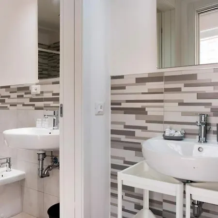 8 Lofts - - 2 Appartamento *